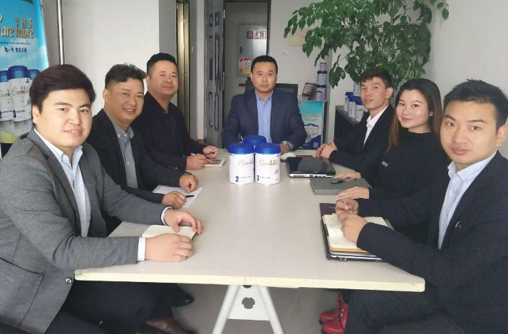 热烈恭贺卡倍多四川运营中心成功揭牌！